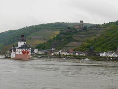 Burg Pfaltzgrafenstein　プファルツ城　川の中州にある