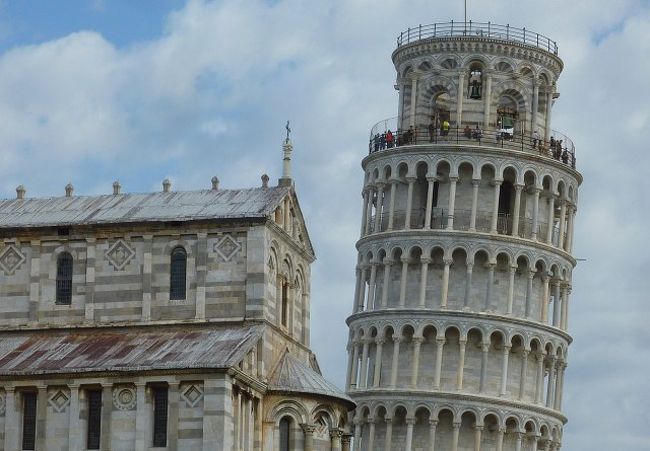 イタリア「ピサの斜塔」これ以上傾かないよう努力中!』ピサ イタリア「ピサの斜塔」これ以上傾かないよう努力中!』ピサ