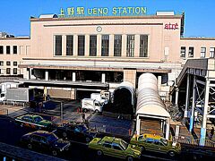 【上野駅】

ちなみに、こちらが本物の上野駅。確かに似ています。