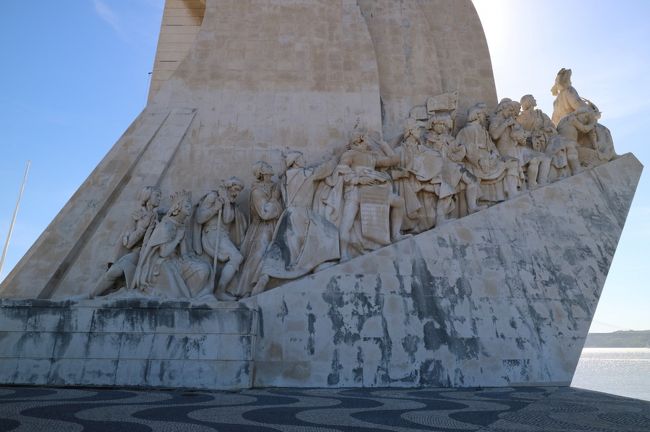 反対側には余り知っている人はいません。