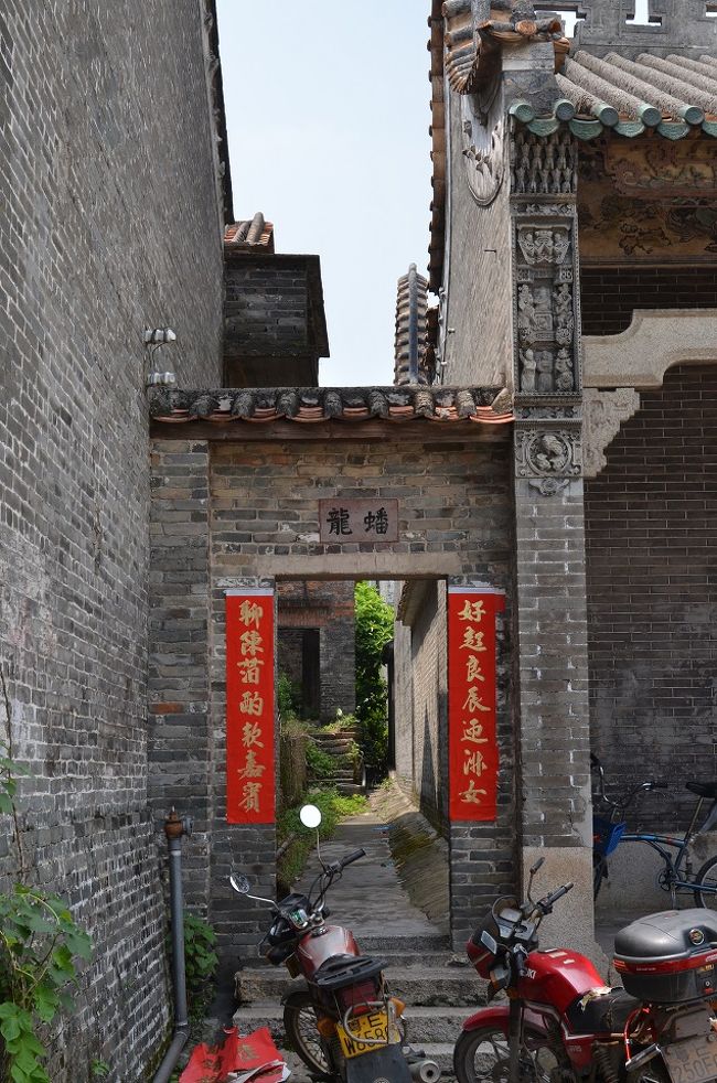 ここから入る。