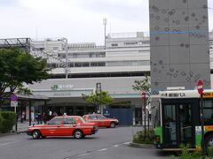 まずは、ＪＲ錦糸町駅に着きました。
朝の、8時半です。
横須賀駅を、7時3分発なので1時間半程の
電車乗車です。
まだ、曇ってます。
