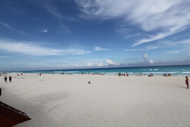 ターコイズブルーの海と真っ白なビーチでリゾート気分を少しだけ味わうことができました。