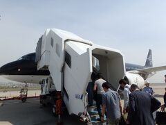 先日乗ったスターフライヤーがちょっと気に入ってしまったので、今回もANAでの予約ながらあえてSFJ運航便を選択。
羽田空港では久しぶりにバス移動での搭乗でした。