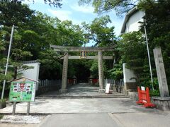こちらは和歌山城へ行った翌日、ポルトヨーロッパに行ってから帰京前に立ち寄った『紀州東照宮』です。
