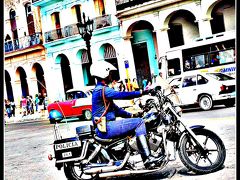 『キューバ警察』


....は、割と普通.....でも私は前回の訪問時にタクシーごと....しょっ引かれました.....。


http://4travel.jp/travelogue/10813293