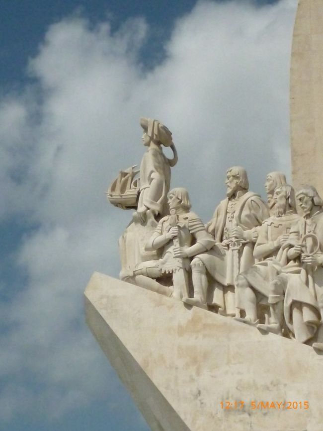 みなさんおっしゃる通り、思ったよりでっかいです。