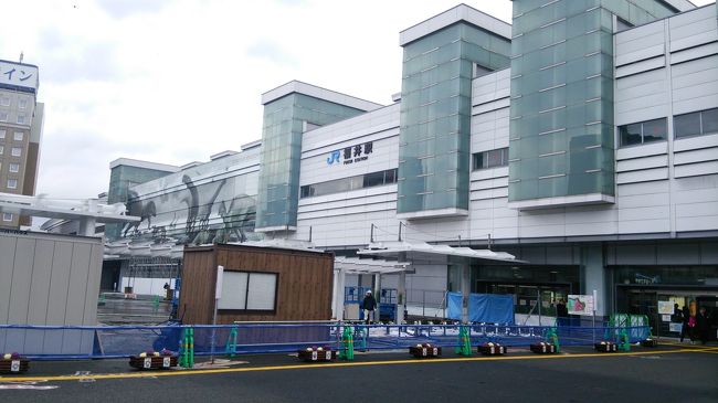 福井駅では少し時間があるので立ち食いそばで朝食。<br />少し駅前を散策。