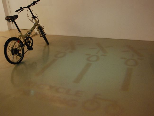 自転車 室内 で こぐ