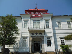 大宝館

大正天皇の即位を記念して1915年に建てられた擬洋風建築

現在は郷土ゆかりの人物資料館です