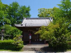 廊下橋を渡ると、松栄神社。