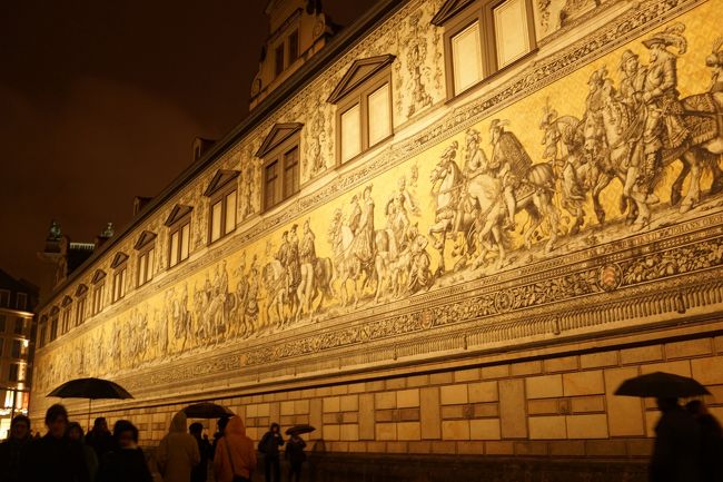 君主の行列<br /><br />素敵です。