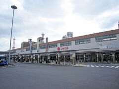 空港からバスで45分。松江駅に到着。
