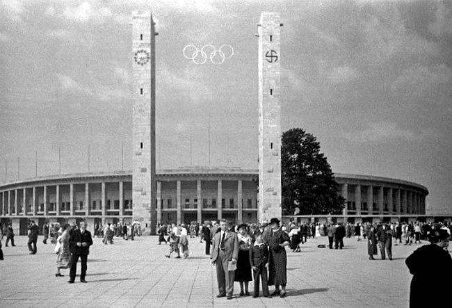 作成中）ベルリン歴史探訪 ☆ナチスの時代に民族の祭典が開催されたオリンピックスタジアム』ベルリン(ドイツ)の旅行記・ブログ by  frau.himmelさん【フォートラベル】