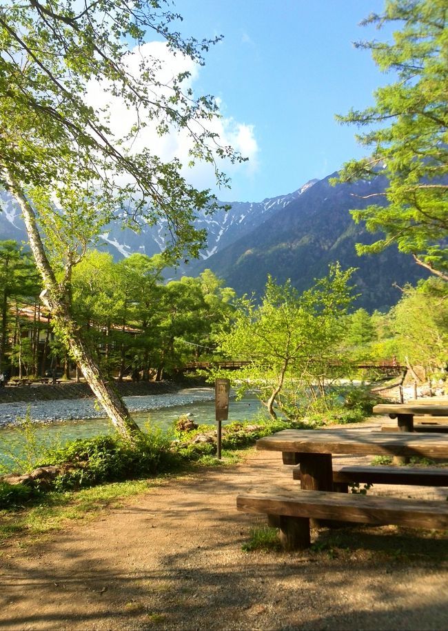 <br />今日は久々に歩いて<br /><br />疲れた〜(o´Д`)=з<br /><br />上高地から徳澤までは<br /><br />山に登る時はたいした距離と<br /><br />思って無かったけど久々に歩くと<br /><br />遠いなァ〜<br /><br />体力落ちてます･･･<br />