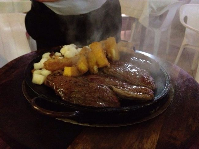 ステーキでかすぎてやばいw