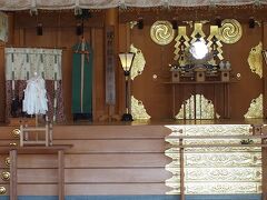 沖縄についてまずは神社へ。
普天間にある普天満宮。