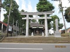 大山街道に戻って進みと右に⑪「高部屋神社」がありました。この神社は、創建が4世紀末といわれる延喜式内社です。