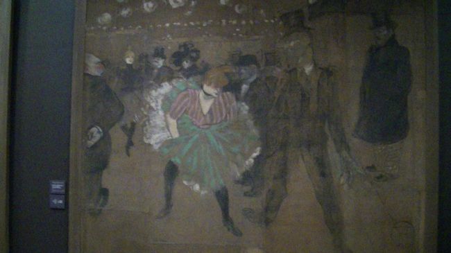 同上・1895・<br />ムーラン・ルージュにて、踊り<br /><br />貴族出身のロートレックが絵を描き<br />ながら生きた世界と、生まれ育った<br />環境はかけ離れていた。。。<br /><br /><br />伺いしれない気持ちですね！<br /><br />