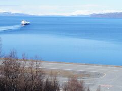 オフォート湾(Ofotfjorden)とナルビク空港(Narvik lufthavn)とエアポート通り(Flyplassveien)