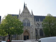 こちらはノートルダム・デュ・サブロン教会。
美術館後に行くことにしてここもスルー。