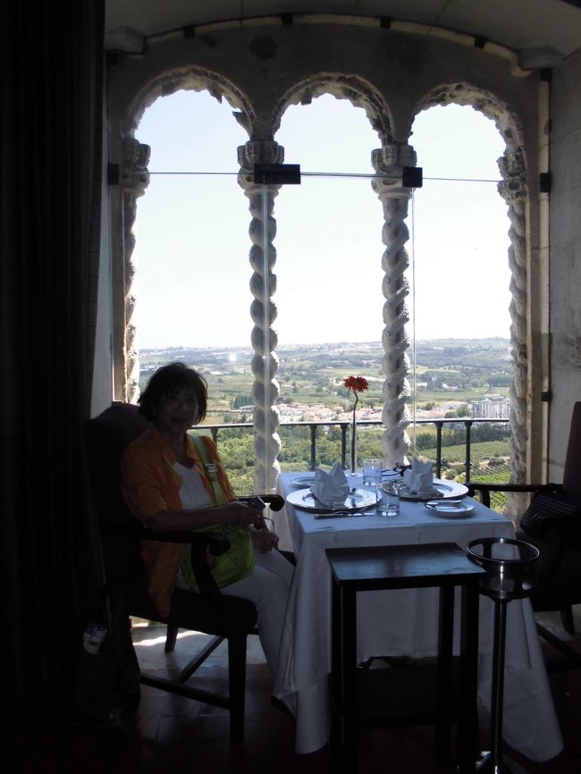 チョット腰かけるだけ。雰囲気だけ味わいました。