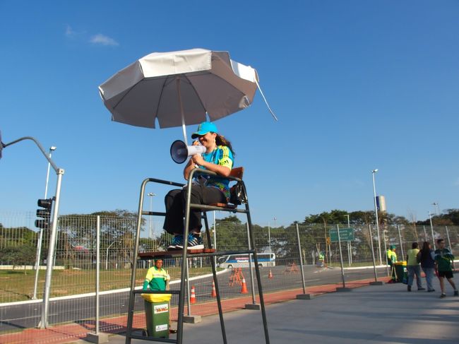 案内係。面白い人が結構いたりする