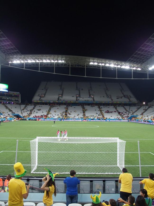 ゴル裏最前列からはこんな感じ