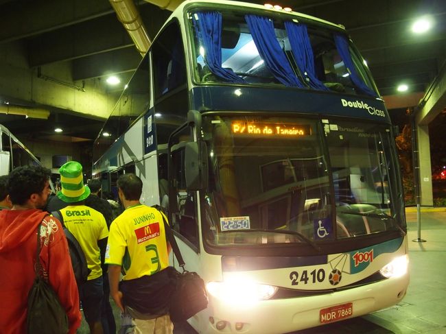 RioDeJaneiro行きのバスは2階建て