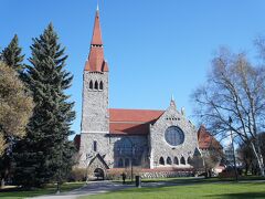 大聖堂(Tuomiokirkko)と大聖堂の公園(Tuomiokirkonpuisto)

http://www.tampereenseurakunnat.fi/kirkko_tampereella/kirkot_ja_muut_tilat/kirkot/tuomiokirkko