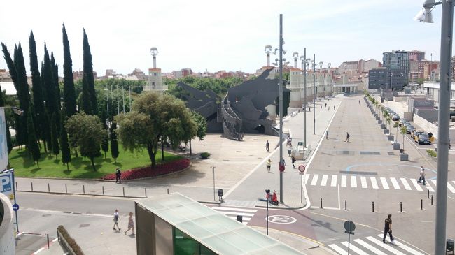 レンタカー会社から駅周辺の眺め