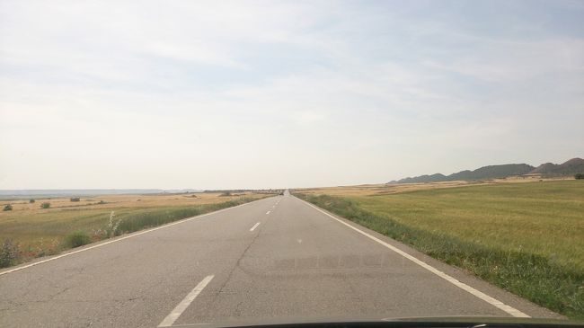 どこまでも続く一本道、快適