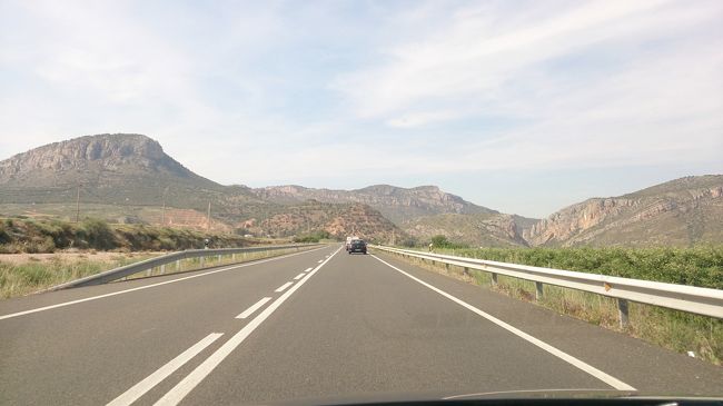 正面の景色が序々に変わって来ました。