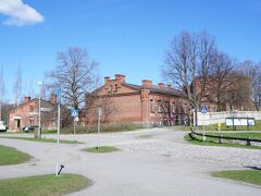軍事博物館(The Artillery, Engineer and Signals Museum of Finland)とグスタフIII通り(Kustaa III:n katu)

http://www.museomilitaria.fi/