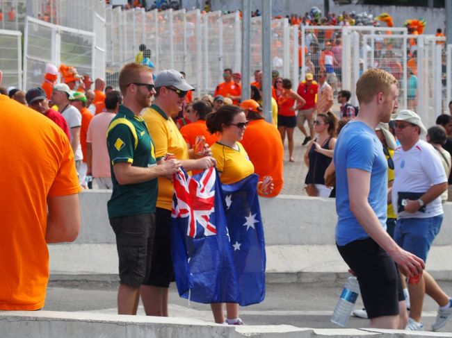 OZサポは同日開催の自国の試合には見向きもせずにこの好カードを見にくるという。まあCuiabaでのチレ戦だとこちらを選ぶ気持ちはわからんでもないが（笑）