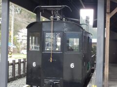 終着の勝山駅にはこんな保存車が。