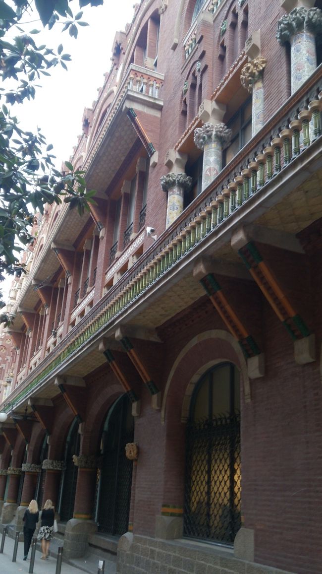 この夜、音楽堂のピアノコンサートを予約してあったので下見。