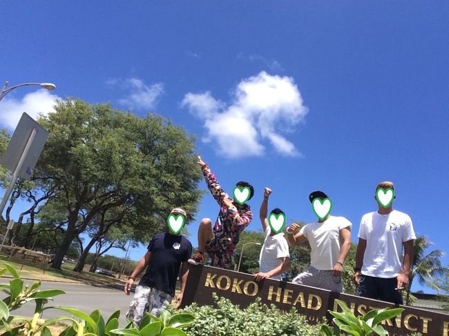 出発5日前。<br />一足先に渡ハしている主人より、楽しんでいる様子の写真が送られてきました。<br />昨年と同様、会社の旅行で他のメンバーも一緒です。<br />全員で行くと仕事に支障が出るため、入れ違いで今回も私は後で出発(ほぼ個人旅行ですけど)。<br />なかなか他のメンバーとは海外へ一緒に行くのは難しい〜。<br /><br />そしてこの後、やってくれましたよ主人が・・・(>_<)<br />