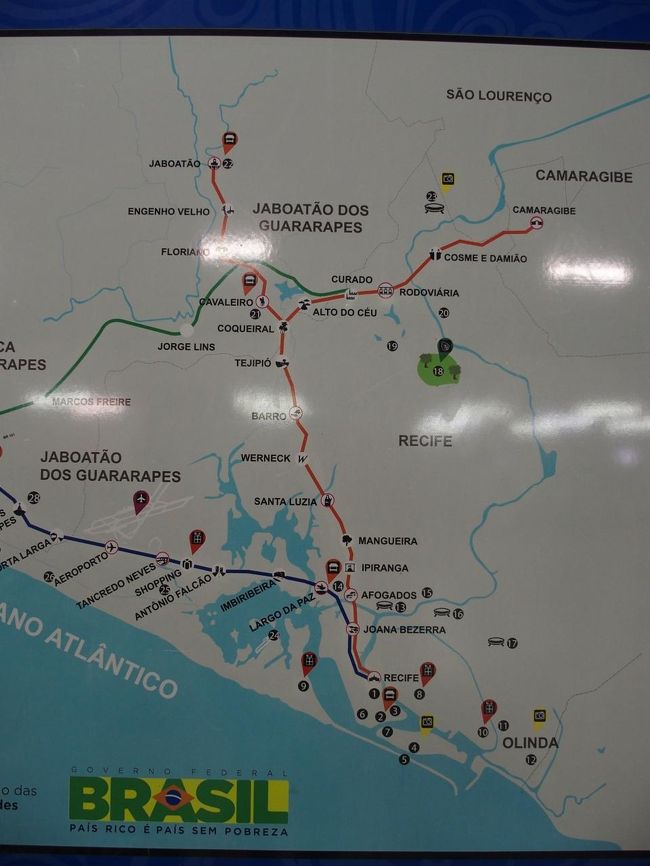 スタジアムは郊外のかなり辺鄙なところ。Recifeには全国選手権で1部と2部を往復するレベルのクラブが３つあって、３クラブとも市内中心部にスタジアムを持ってるのだが