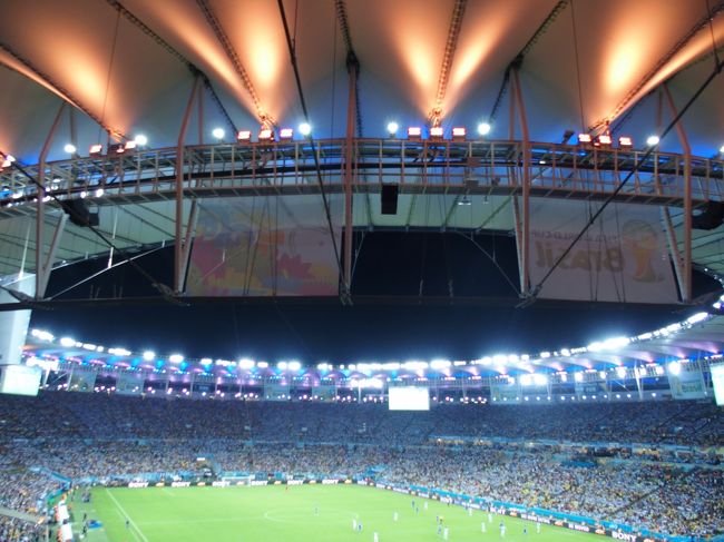 WorldCupに合わせて屋根を改修