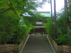 円覚寺にも入ることにしました。

拝観料３００円