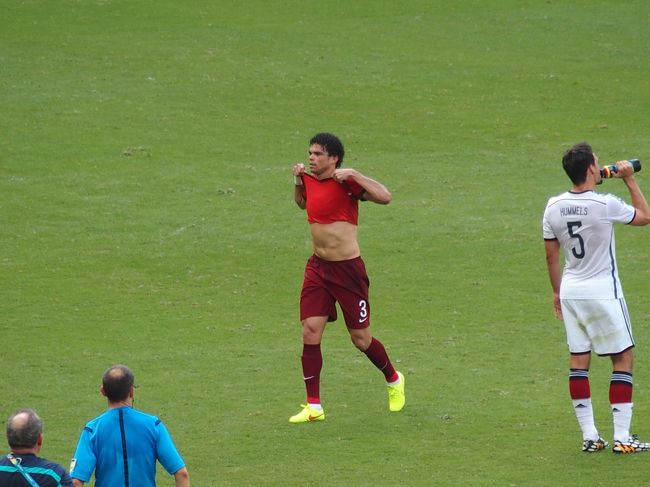 これであっさりと試合が壊れた