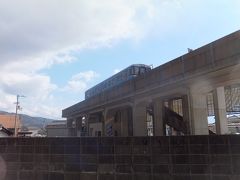 バスから列車が見えてくると土佐くろしお鉄道のなはり駅です。
ここでバスは下車します。