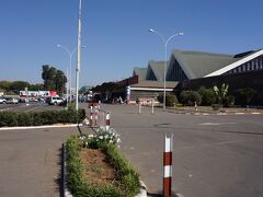 アンタナナリブの空港に三度到着。