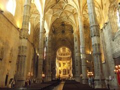 エンリケ航海王子とバスコ・ダ・ガマの偉業をたたえ、
また新天地開拓へ乗り出していく航海の安全を祈願
マニュエル一世が１５０２年着工
一世紀かけ完成