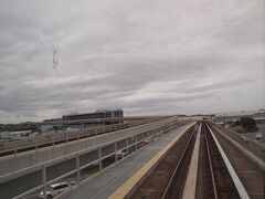 【１日目】9/24
成田空港15：05発のデルタにて出発。あまり長時間フライトは得意ではないのですが、エンターテイメントが充実していたのでそんなに苦じゃなかったです！
→ＮＹＪＦＫ空港14：46着（同日）
鉄道で自力で移動を試みるがメトロパス等を使いこなせず少し迷いました。。。