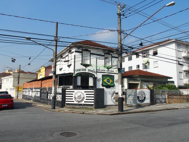 Santosカラーの一軒家