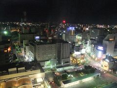 徳島の夜景っす。向かいは、ダイワロイネット徳島の新築工事中。堺東で2度利用しましたが、綺麗なホテルですよ。
