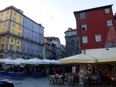 賑やかなポルトの夕景がもうすぐ始まりますよ