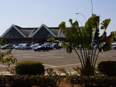 空港へ戻りました。